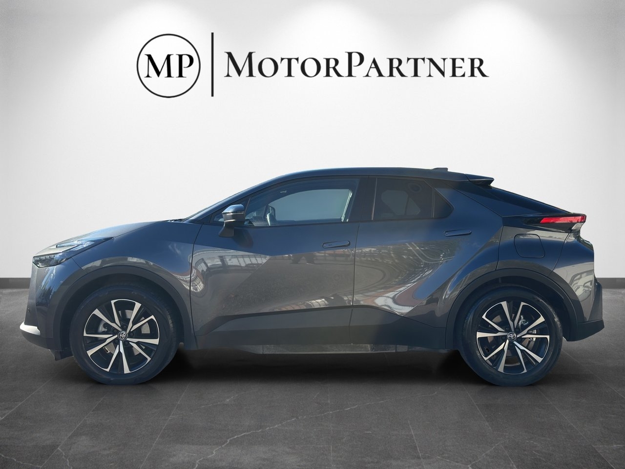 Toyota C-HR 2025, bild 4/10