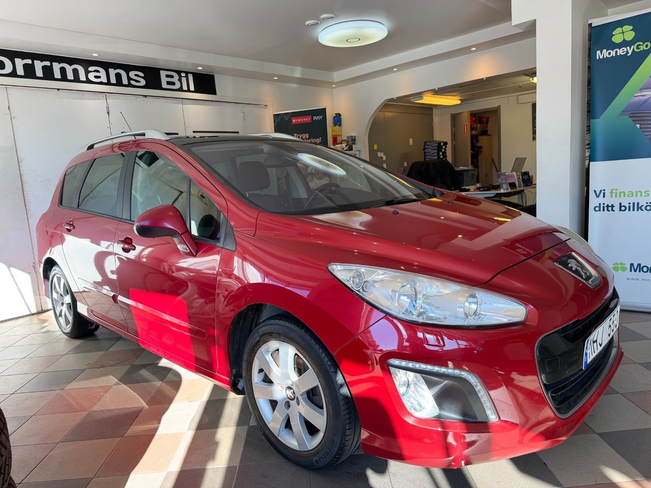 Peugeot 308 2012, kuva 5/10