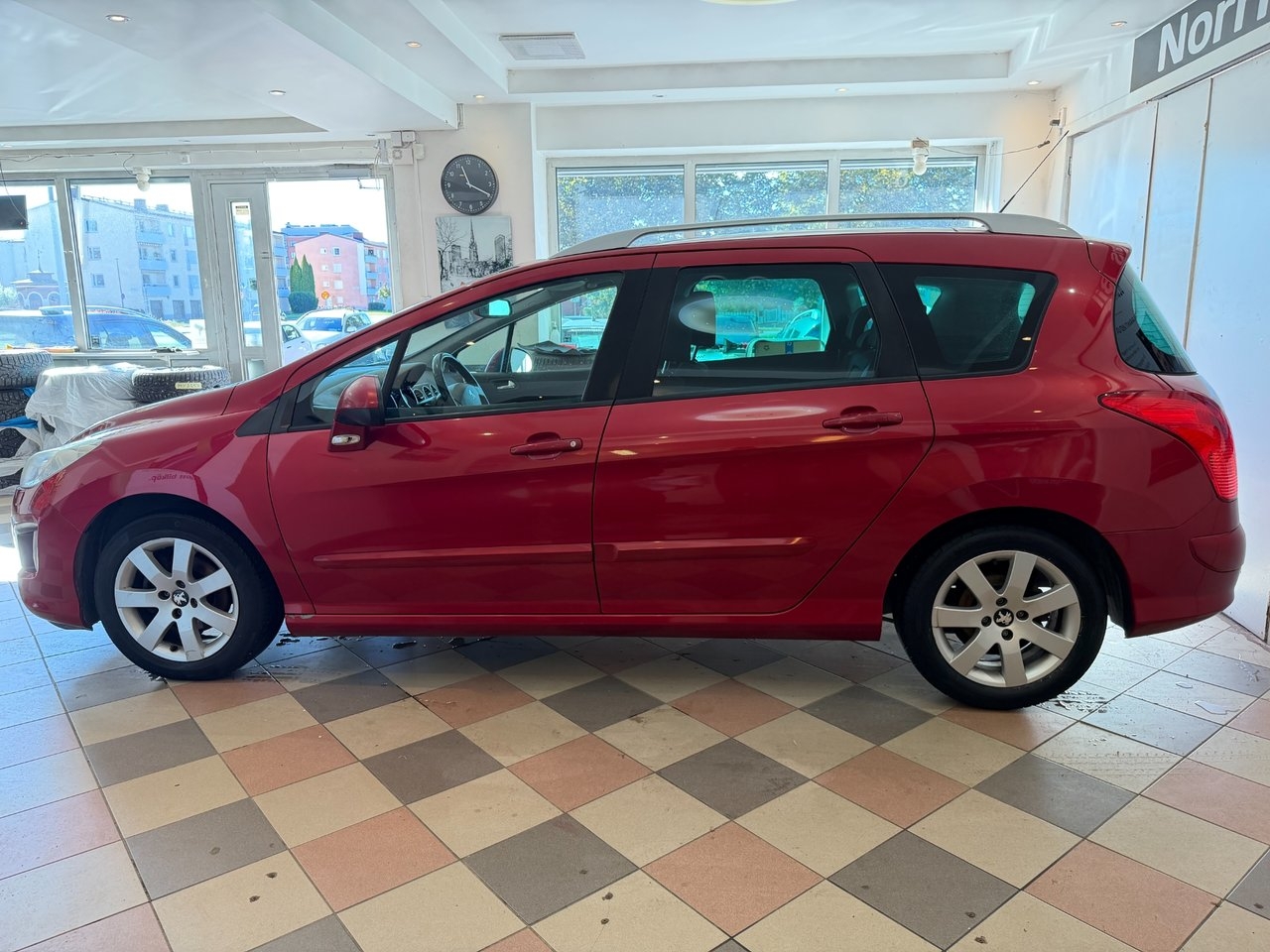 Peugeot 308 2012, kuva 4/10