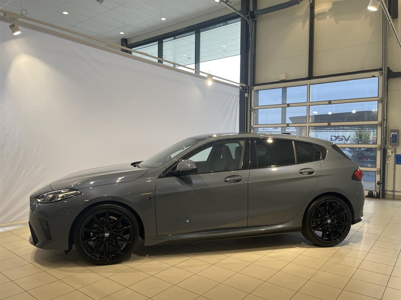 BMW 120 M Sport Innovation 2025, kuva 2/10