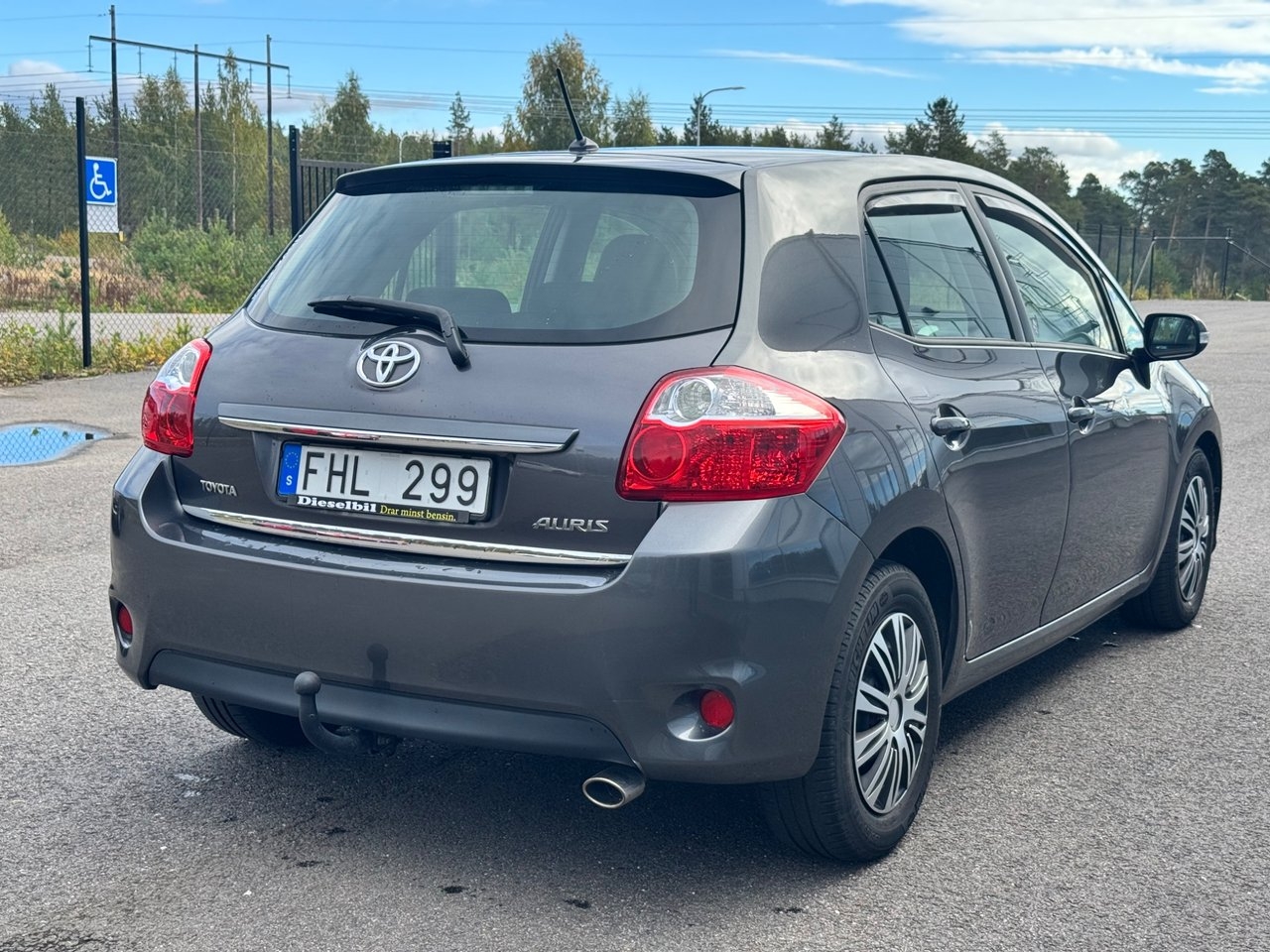 Toyota Auris 2010, bild 6/10