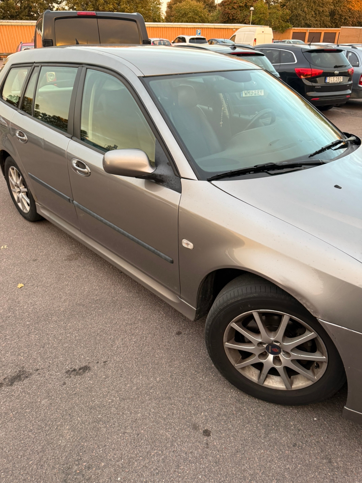 Saab 9-3 SportCombi 1.8t Manuell 2006, bild 2/6
