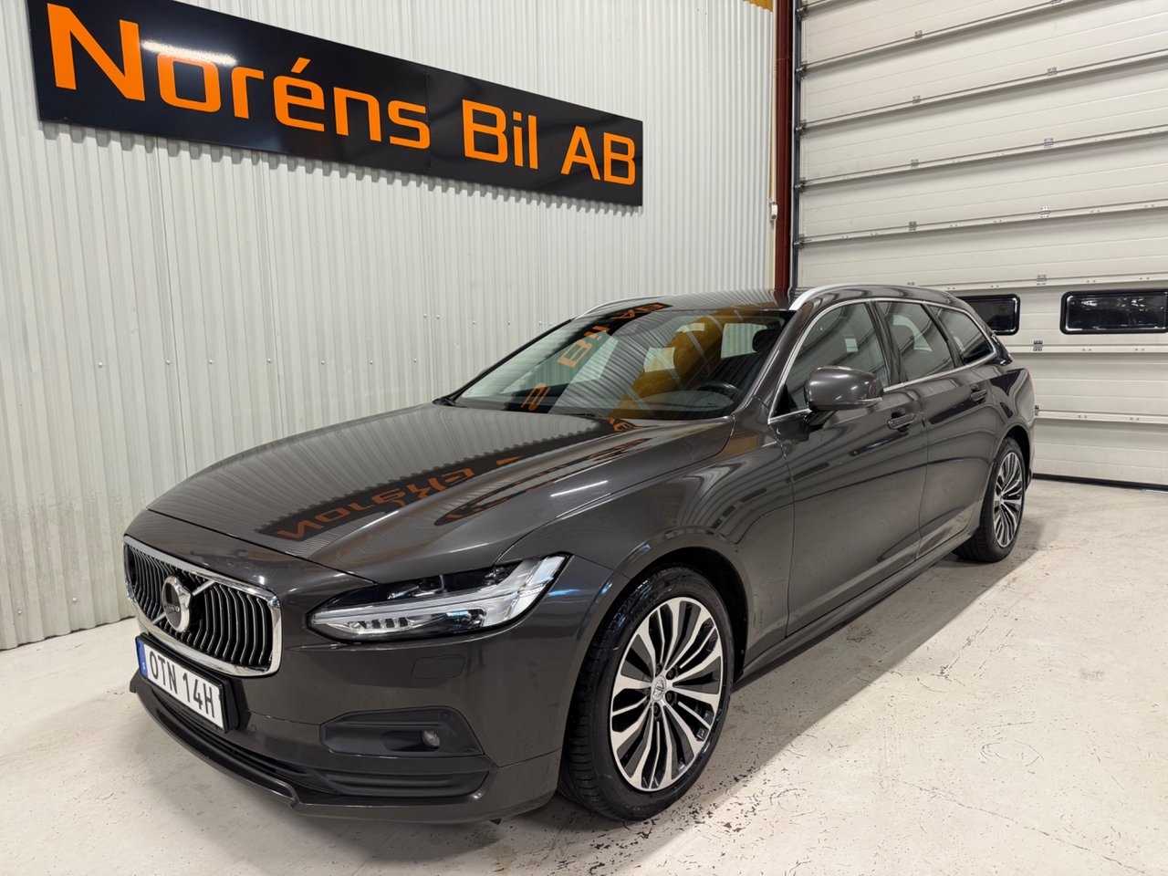 Volvo V90 2021, bild 2/10