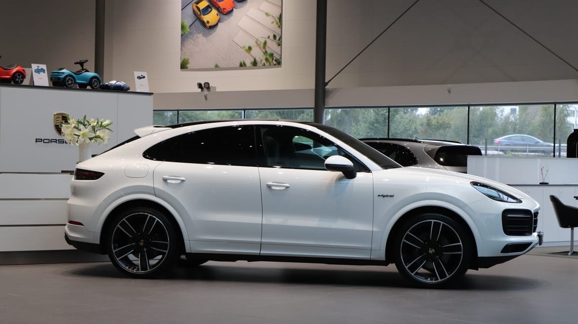 Porsche Cayenne Coupé E-Hybrid 462hk 2023, bild 3/10