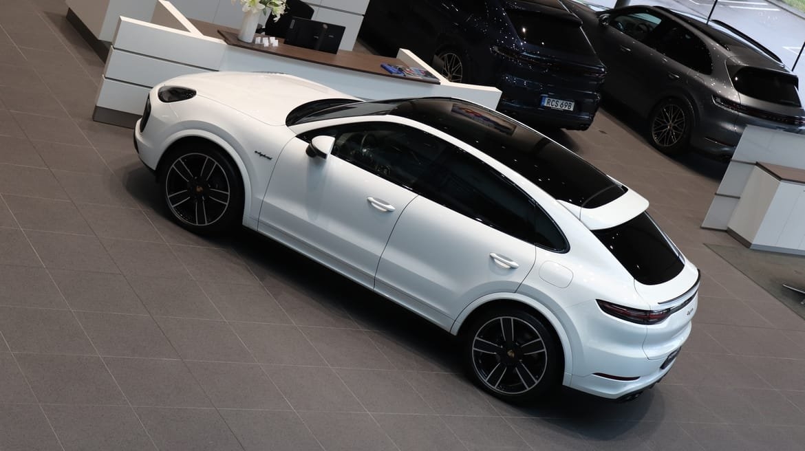 Porsche Cayenne Coupé E-Hybrid 462hk 2023, bild 6/10