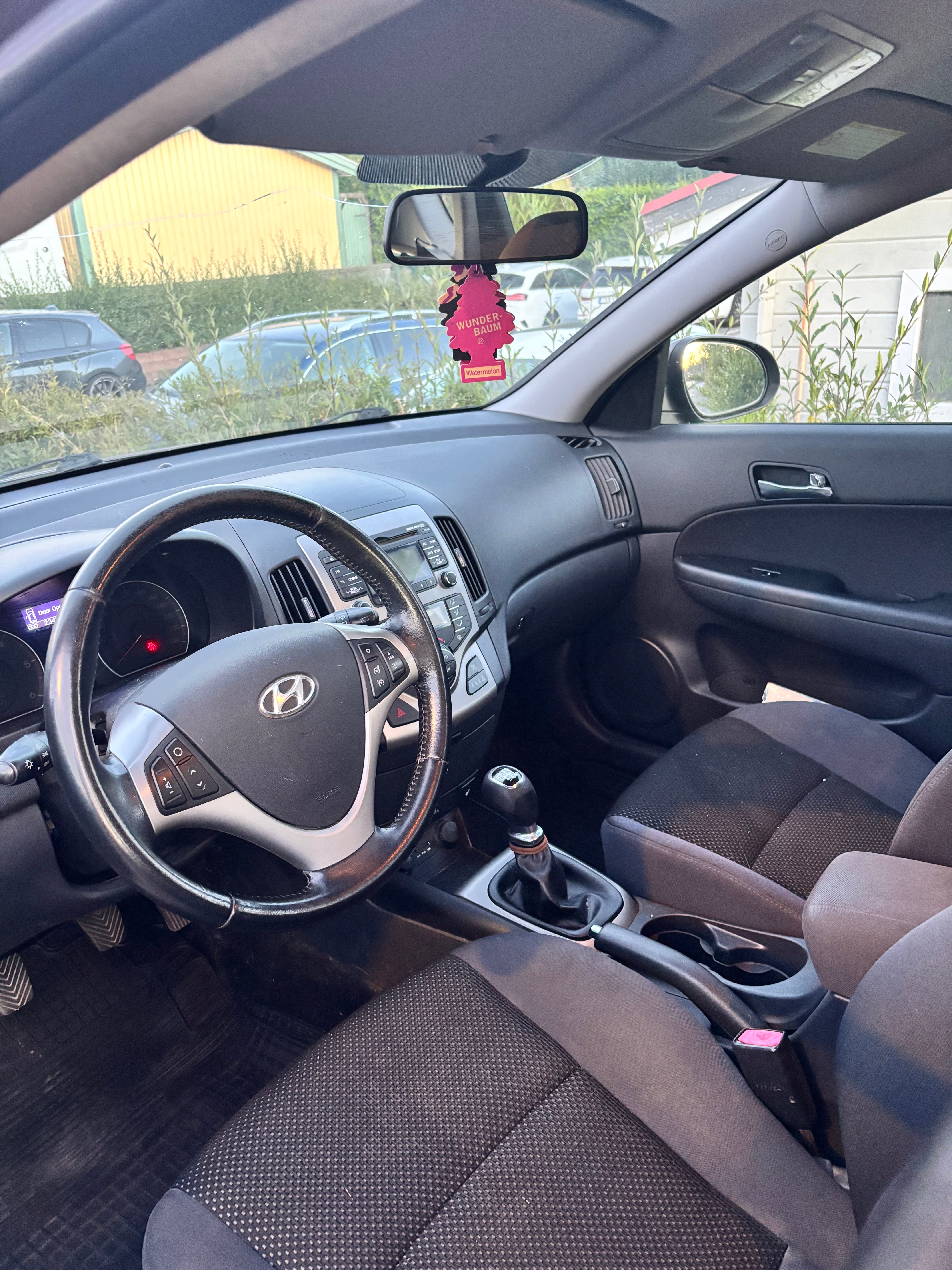 Hyundai i30 cw 1.6 CRDi Manuell 2011, bild 3/4