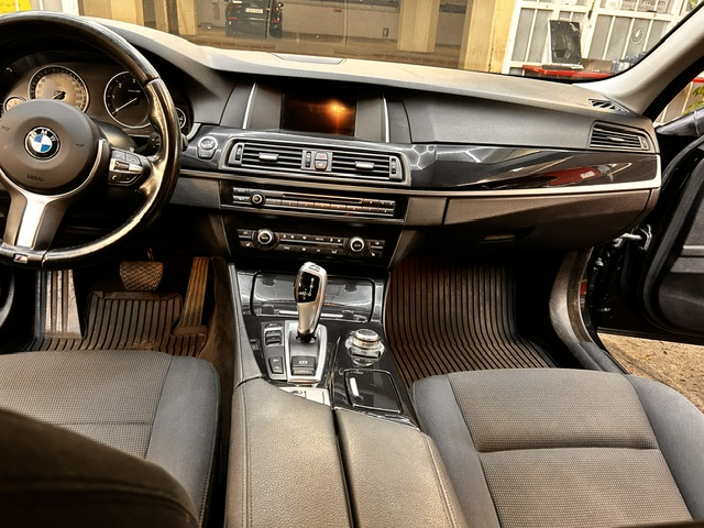 BMW 520 d xDrive Touring Steptronic 2014, bild 4/6