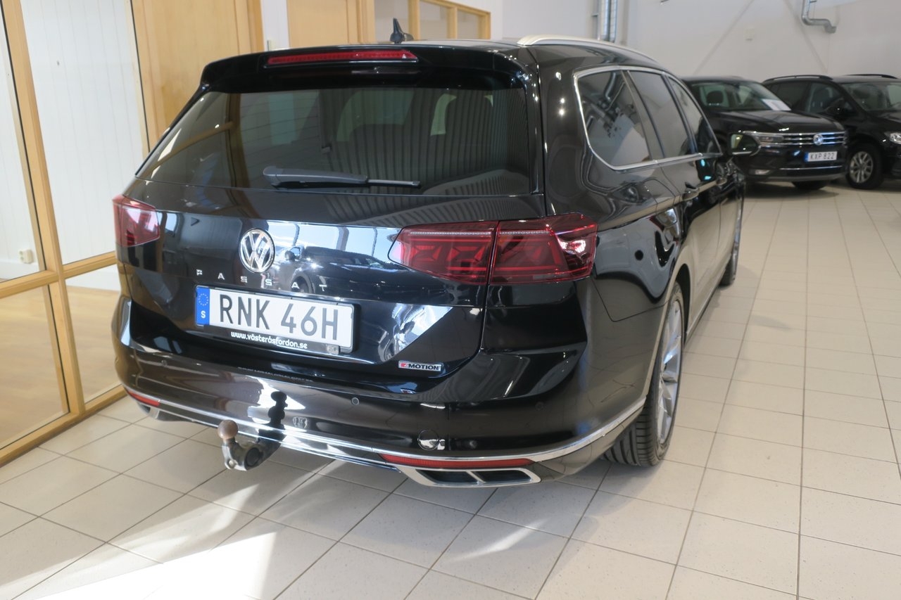 Volkswagen Passat 2020, photo 4/10