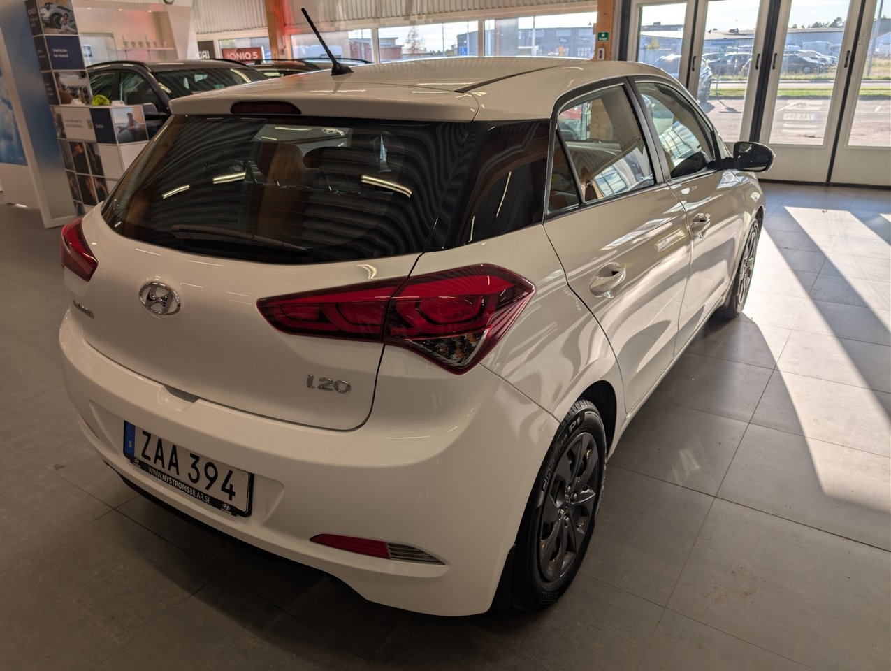 Hyundai i20 1.2 Comfort 2018, photo 3/10