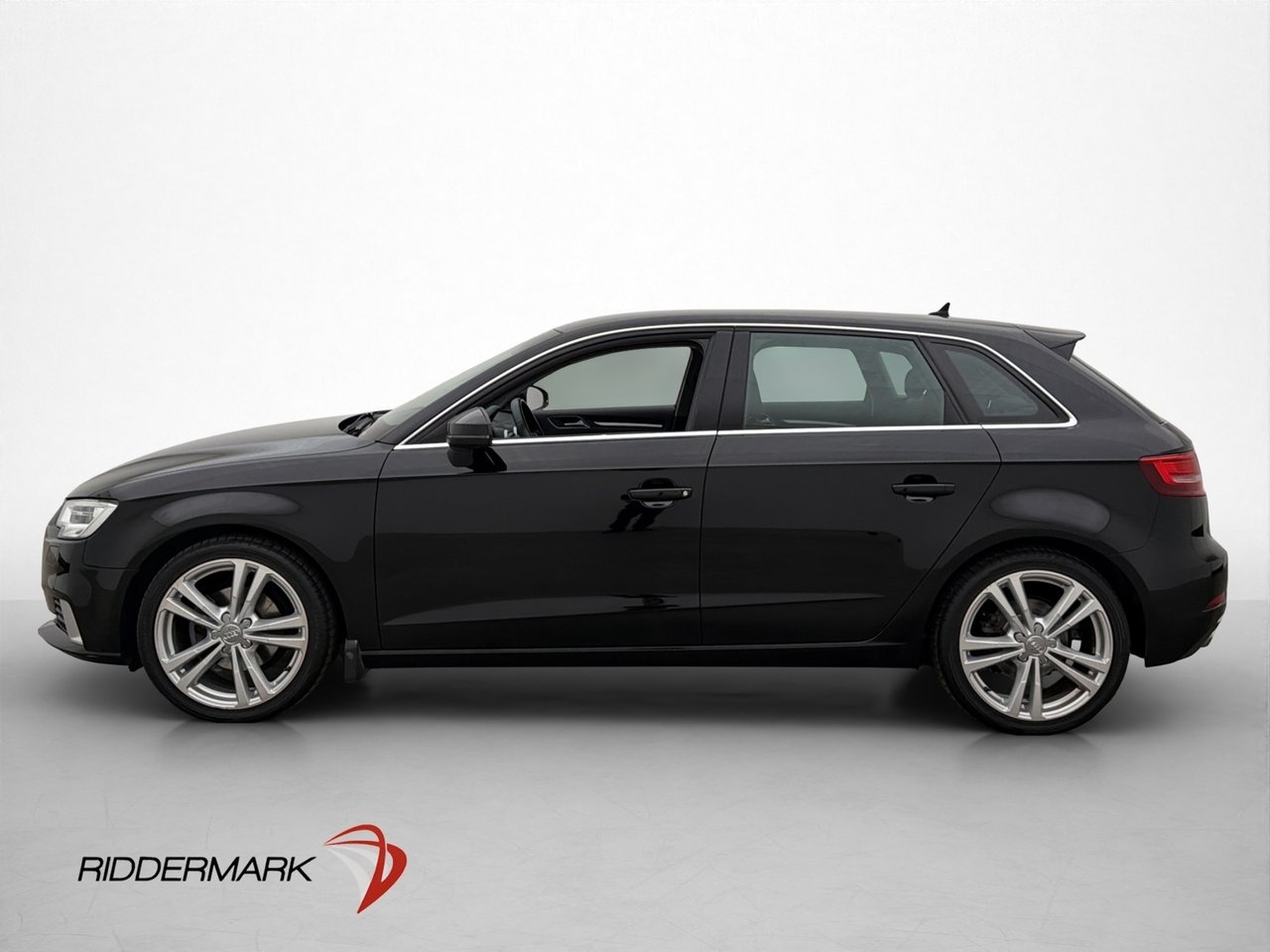 Audi A3 2020, bild 4/28