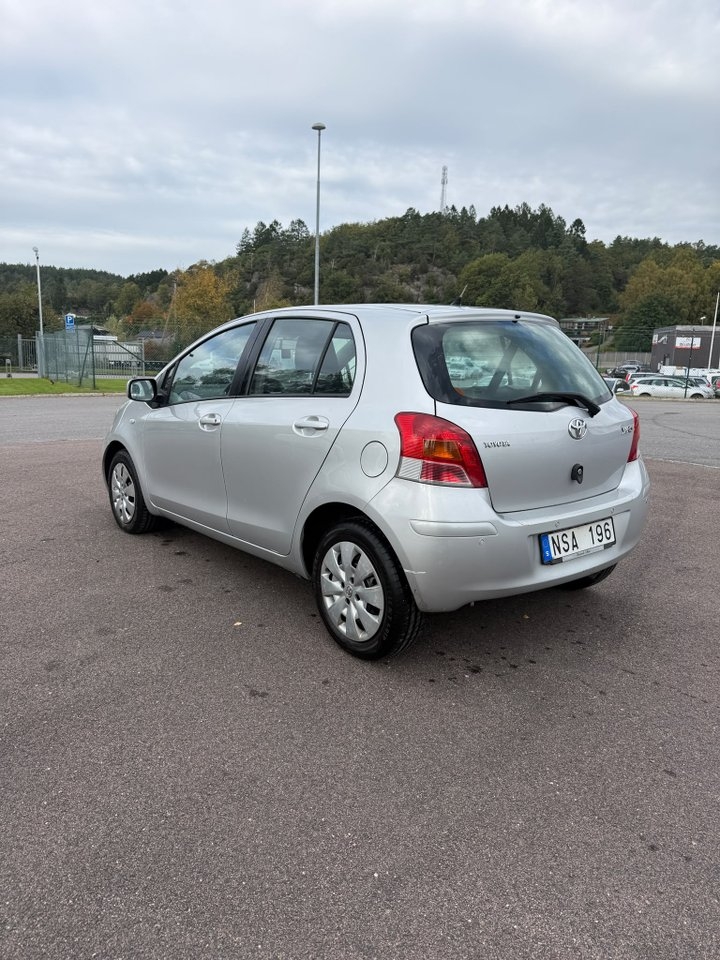 Toyota Yaris 2009, photo 4/16