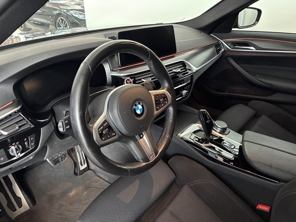 BMW 520 2022, photo 7/10