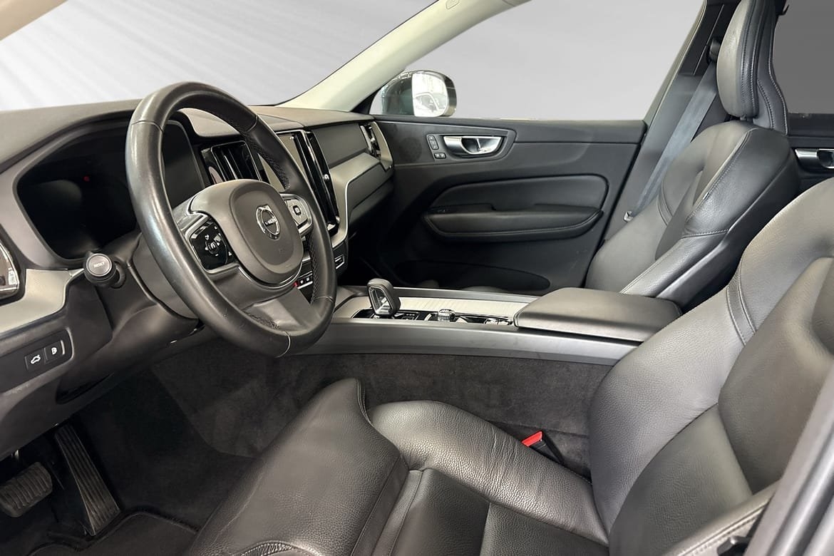 Volvo XC60 T6 Plus Bright Edition 2025, bild 7/10