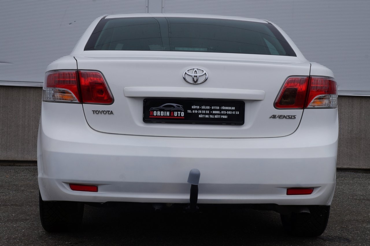 Toyota Avensis Sedan 2.2 D-4D Executive 2011, bild 5/10