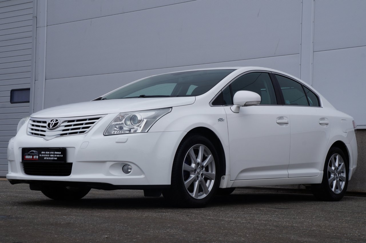 Toyota Avensis Sedan 2.2 D-4D Executive 2011, bild 3/10