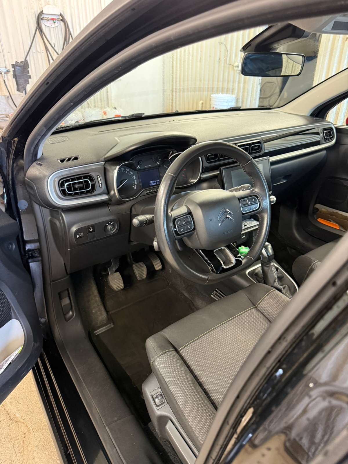 Citroen C3 1.2 PureTech 82 Manuell 2018, bild 7/9