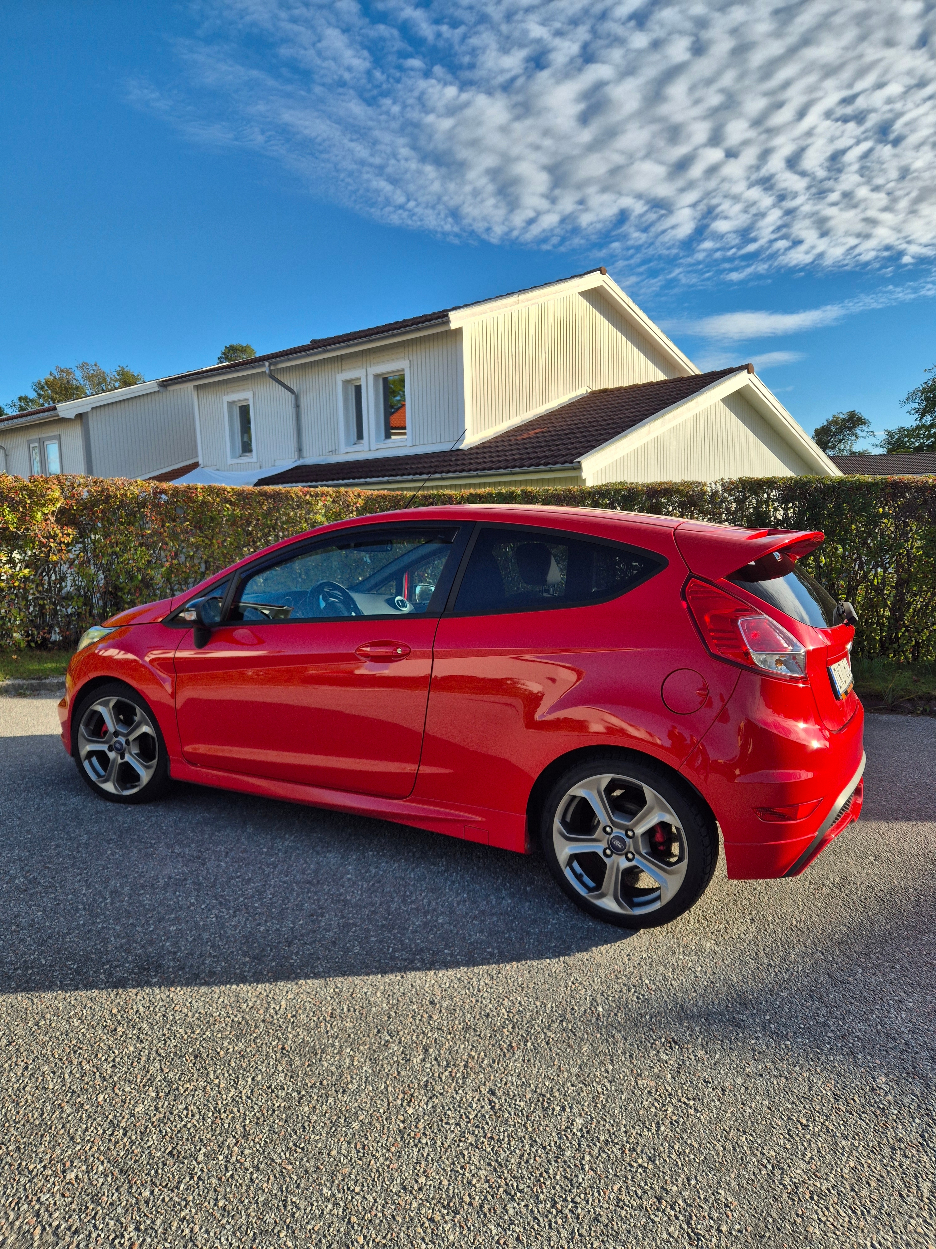 Ford Fiesta ST 3-dörrars Manuell 2013, bild 4/10