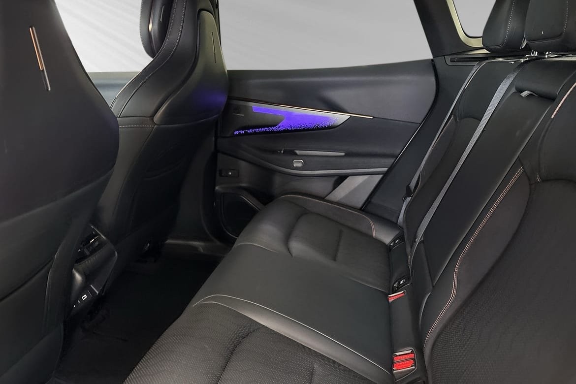 Lynk & Co 08 More PHEV 2025, bild 7/10