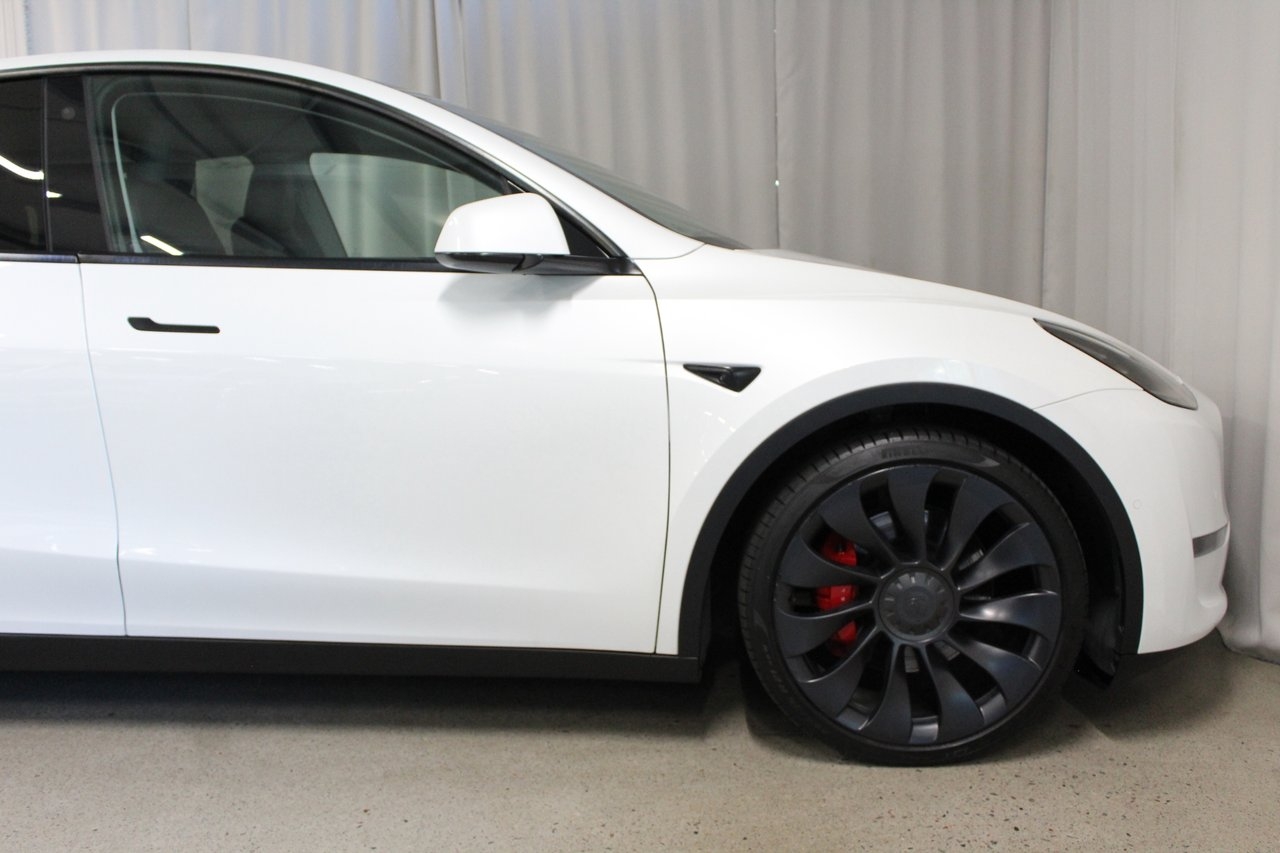 Tesla Model Y 2022, bild 3/10