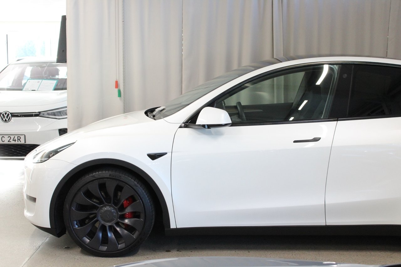 Tesla Model Y 2022, bild 5/10