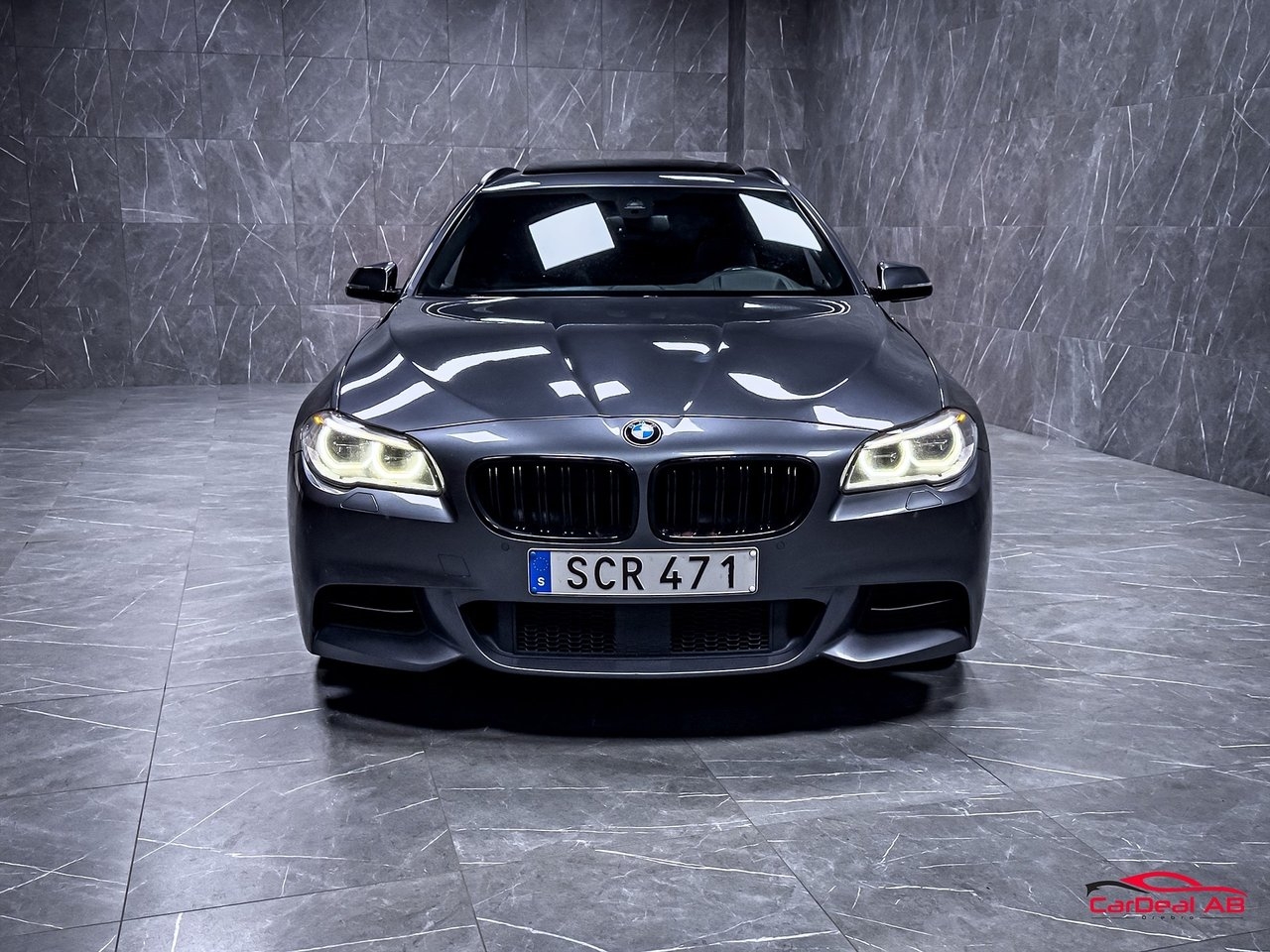 BMW 535 d xDrive 313hk Värmare Pano 2017, bild 2/10