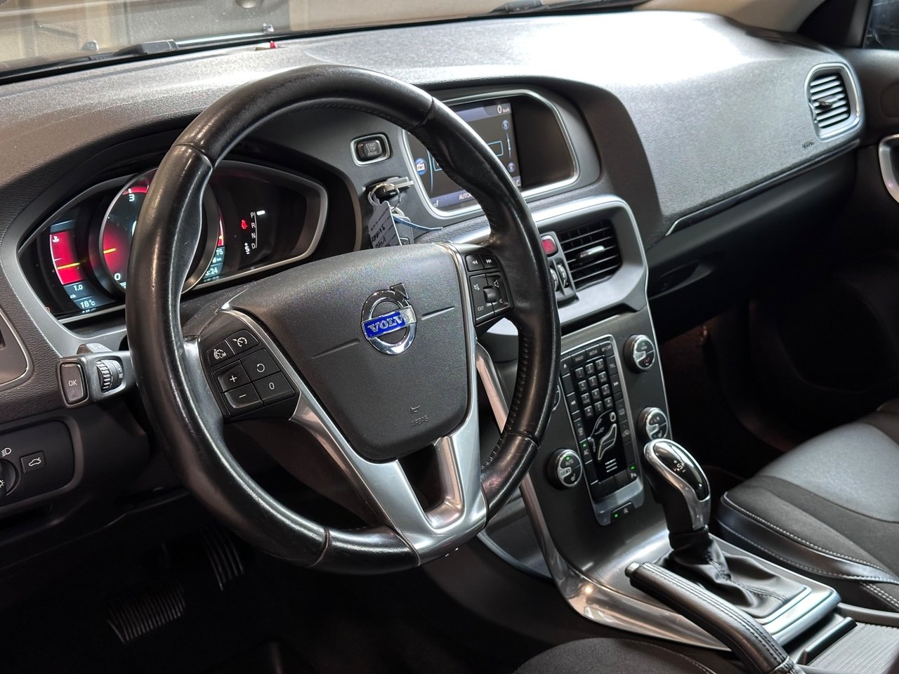 Volvo V40 2014, photo 6/10