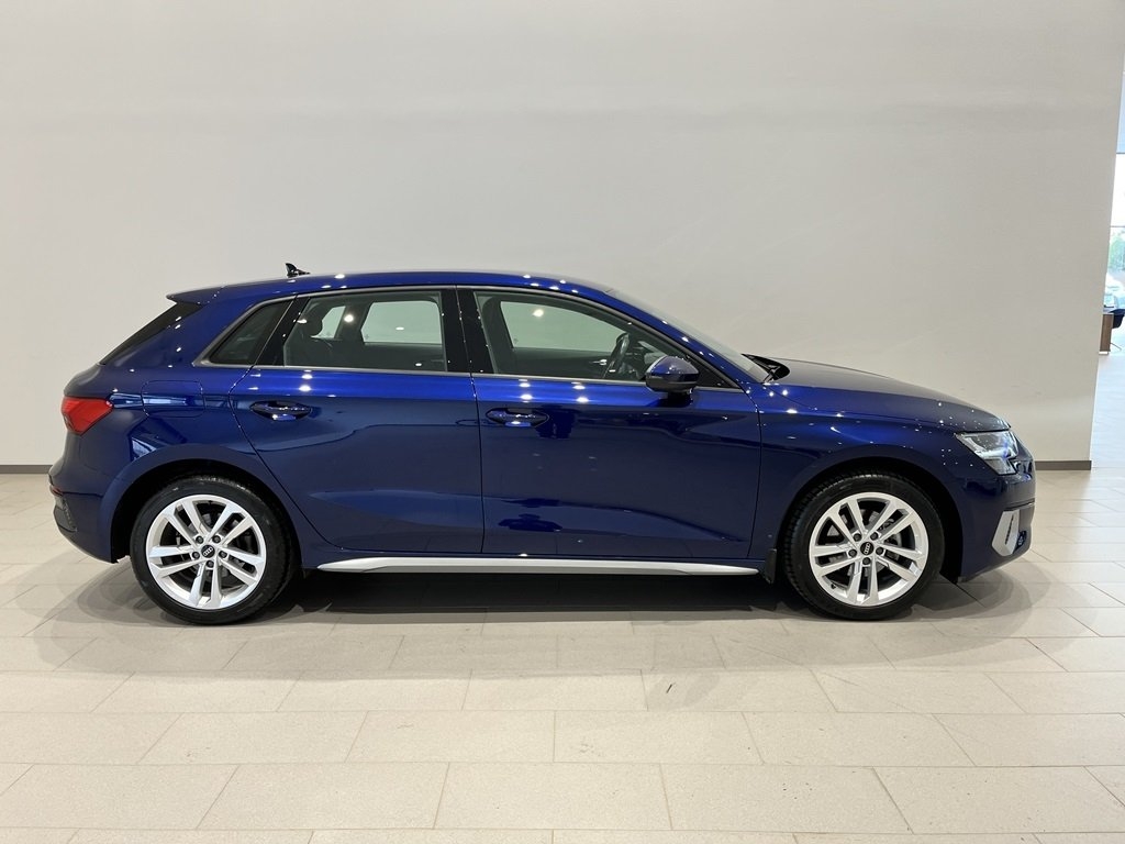 Audi A3 2023, kuva 3/9