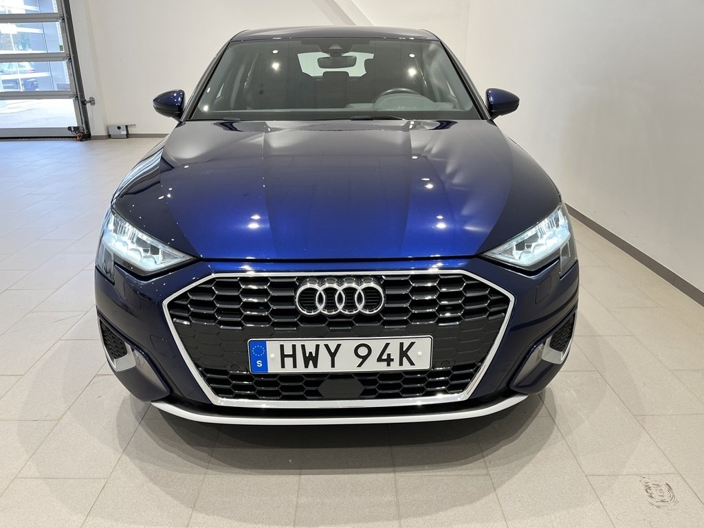 Audi A3 2023, kuva 2/9