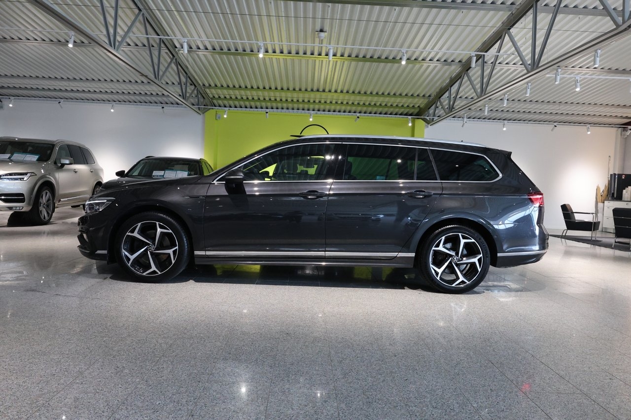 Volkswagen Passat 2022, bild 6/10