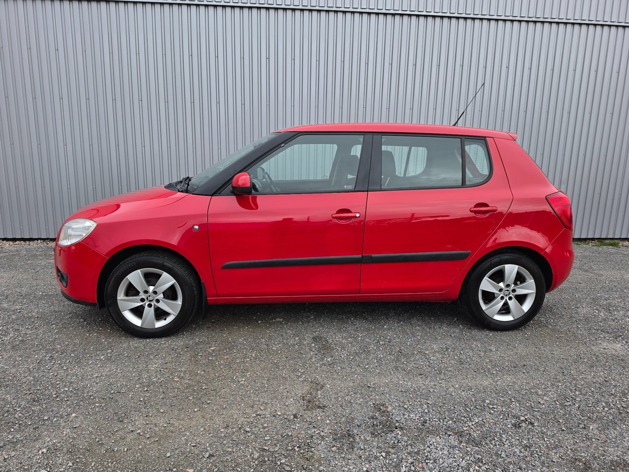 Skoda Fabia 2010, bild 5/8