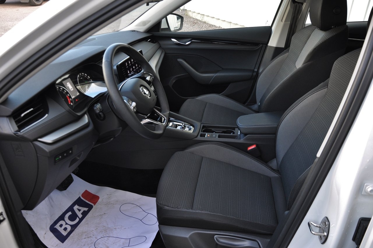 Skoda Octavia 2023, bild 5/10