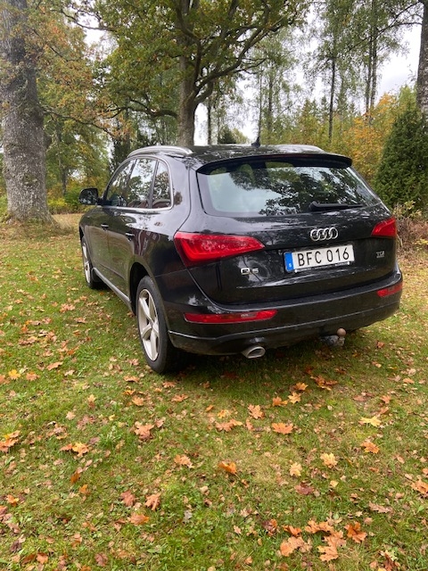 Audi Q5 2.0 TDI DPF quattro S Tronic 2014, photo 2/8
