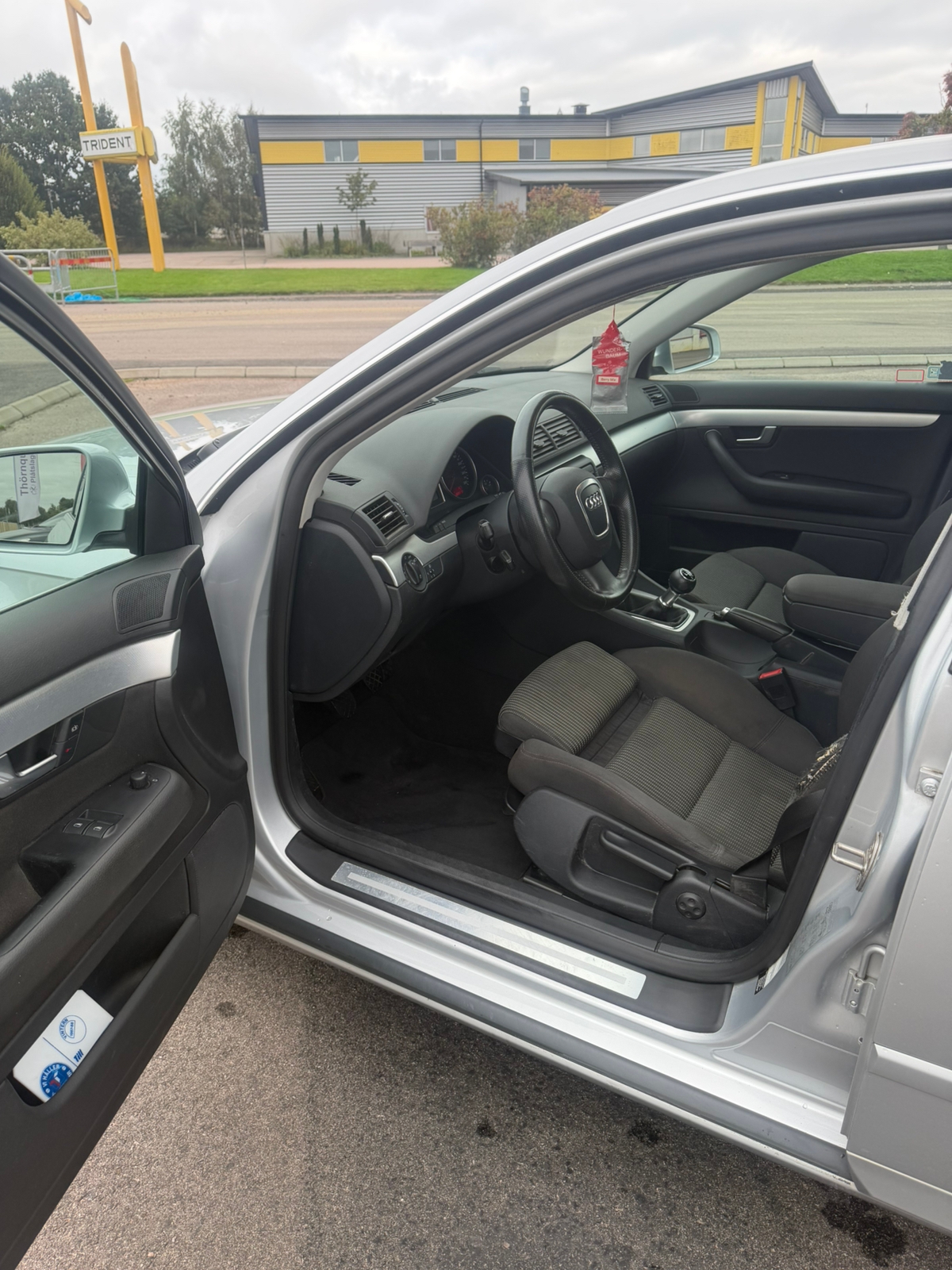 Audi A4 Sedan 2.0 TFSI quattro Manuell 2006, bild 7/8
