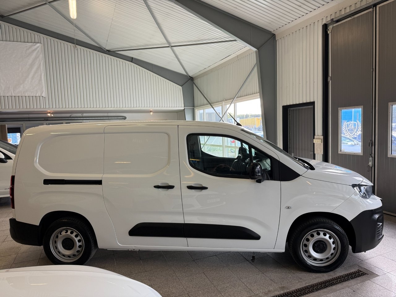 Peugeot Partner 2022, bild 2/10