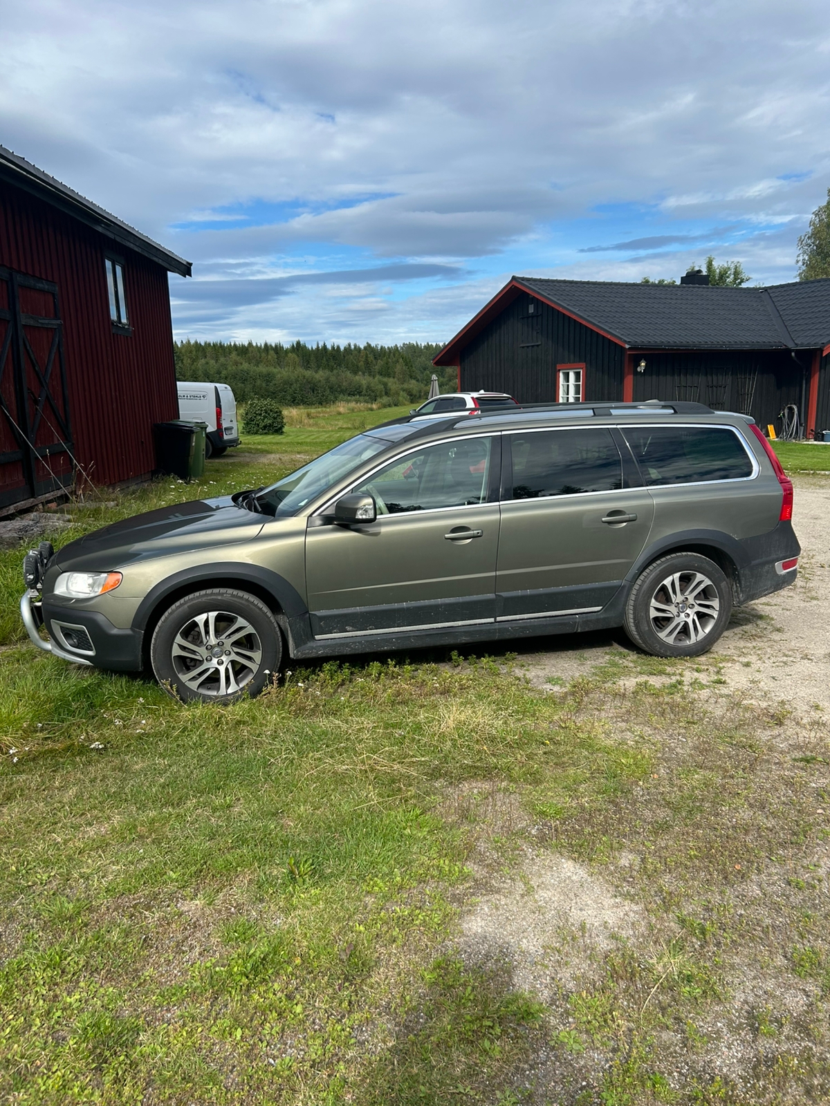 Volvo XC70 D5 AWD Geartronic 2012, bild 2/3
