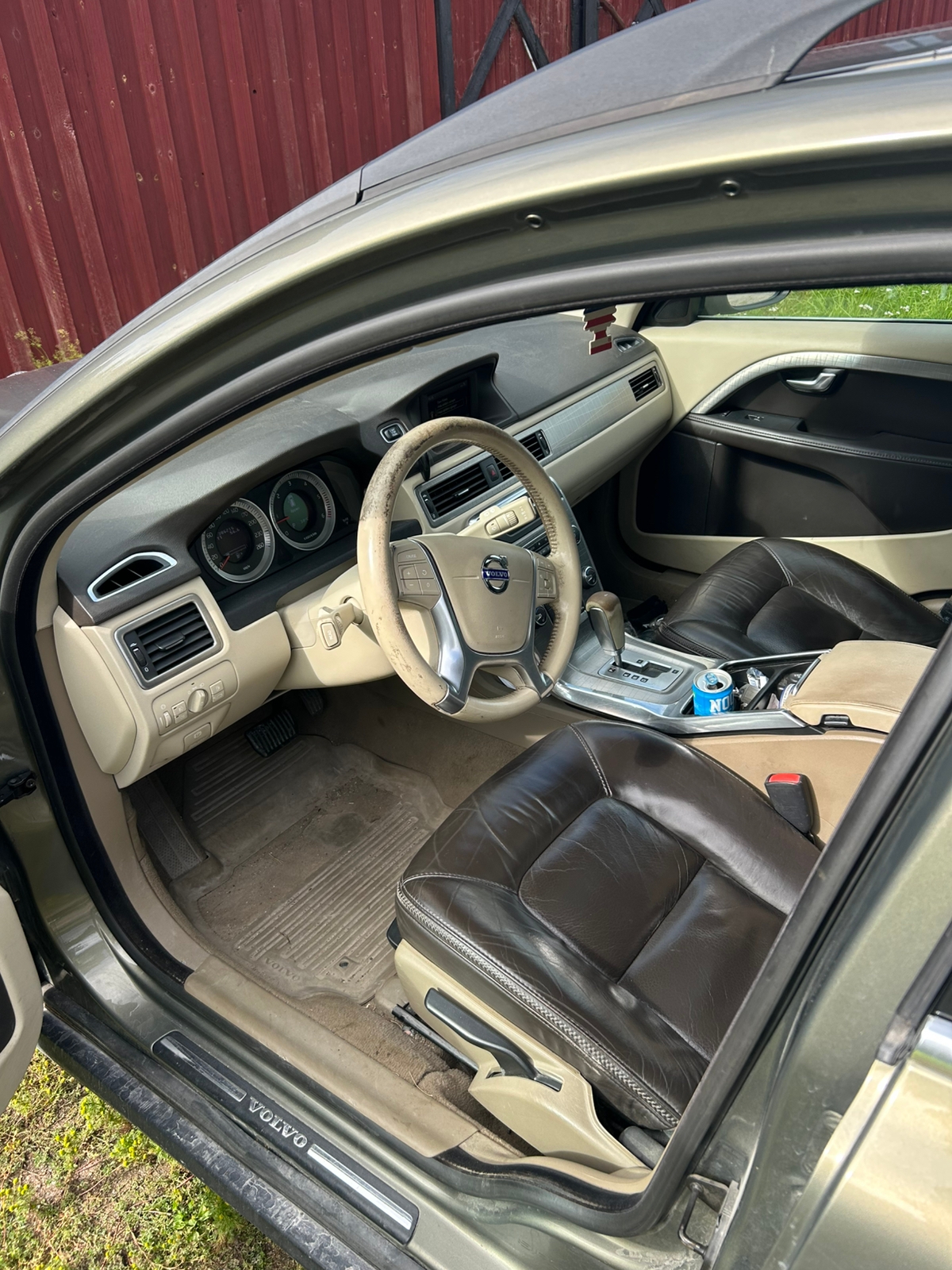 Volvo XC70 D5 AWD Geartronic 2012, bild 3/3