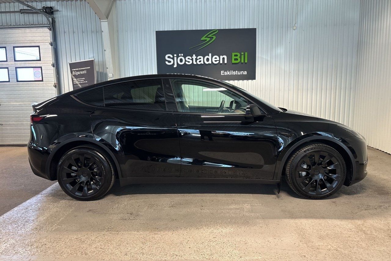 Tesla Model Y 2024, photo 6/10