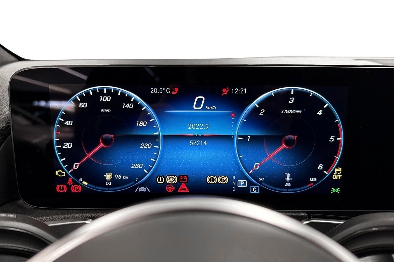 Mercedes-Benz GLB 2023, kuva 7/10