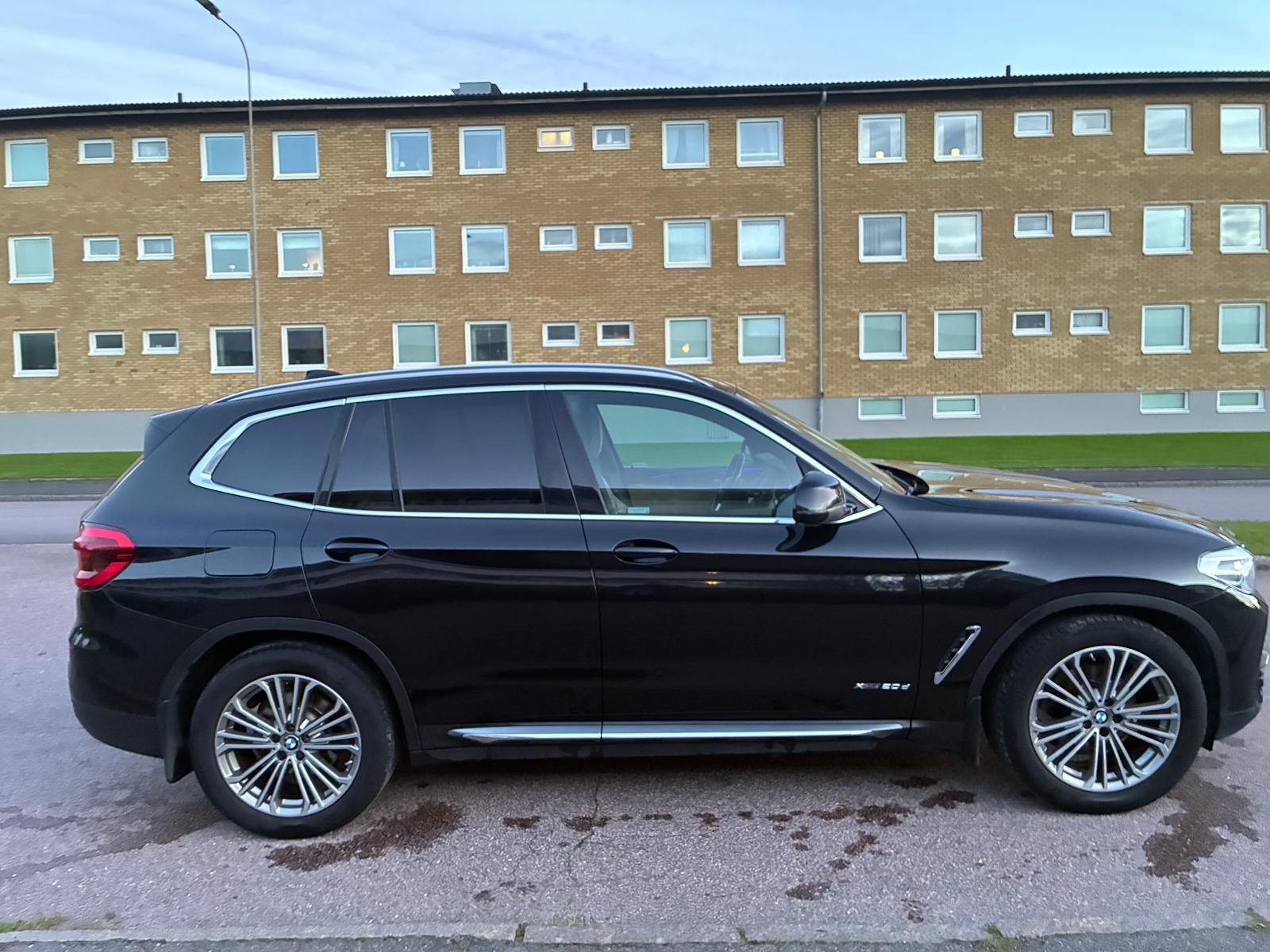 BMW X3 xDrive20d Steptronic Luxury Line 2018, photo 3/6