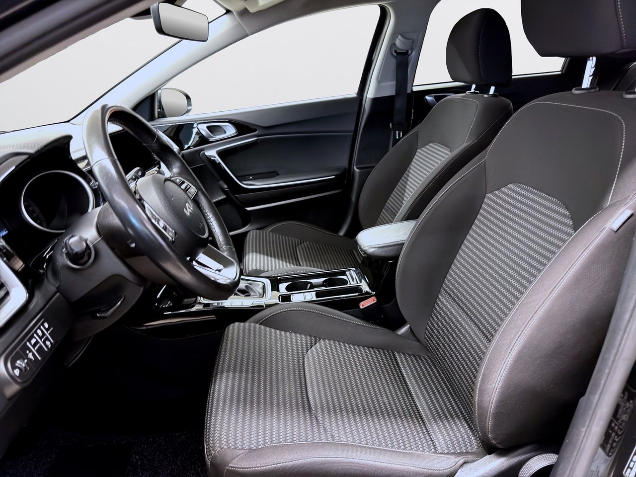 Kia Ceed SW PHEV 141hk Advance Drag 2024, bild 7/10