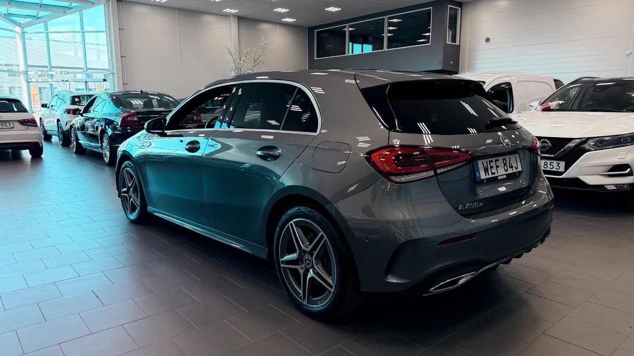 Mercedes-Benz A 250 e AMG 2023, photo 6/10
