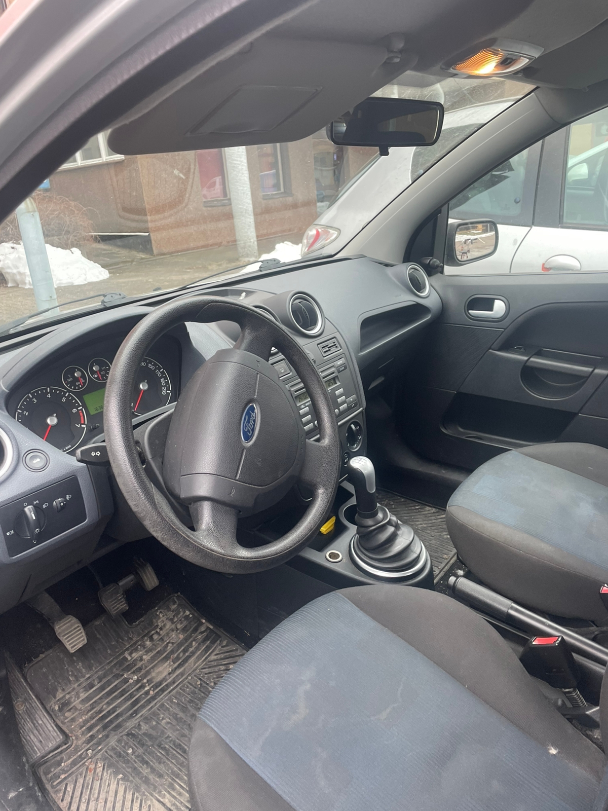 Ford Fiesta 5-dörrar 1.3 Manuell 2007, kuva 2/4