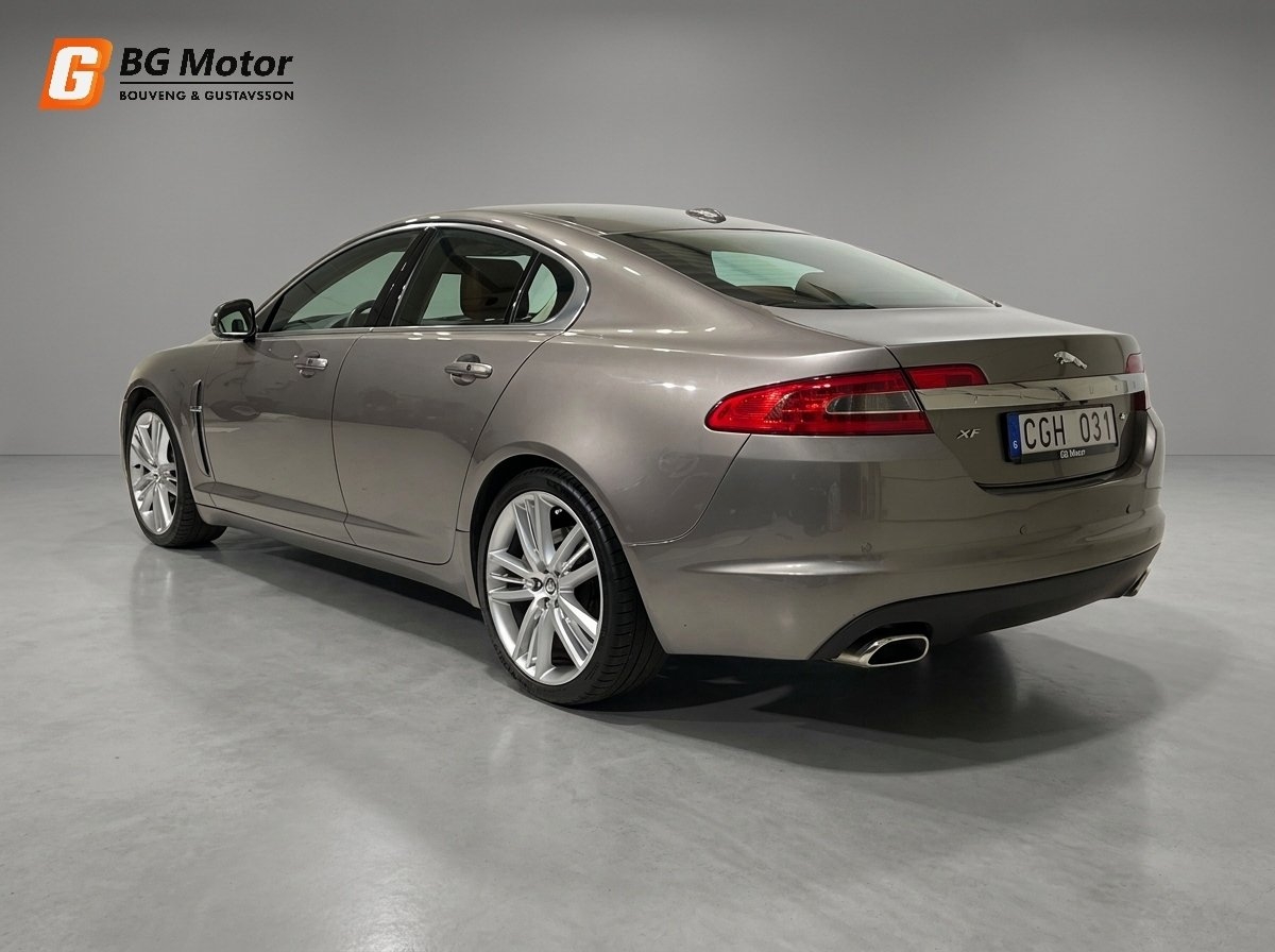 Jaguar XF 2010, bild 2/10