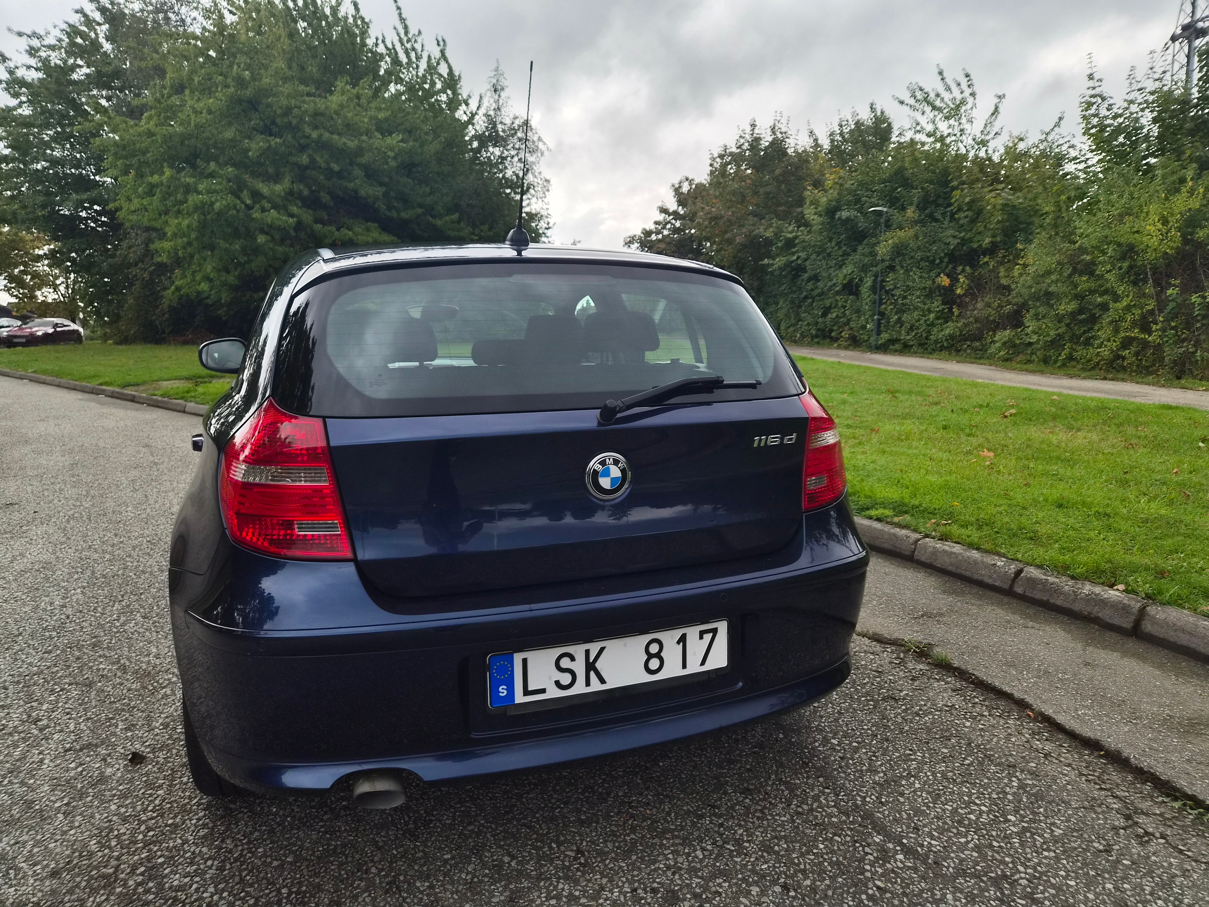 BMW 116 d 5-dörrars Manuell 2011, bild 3/8