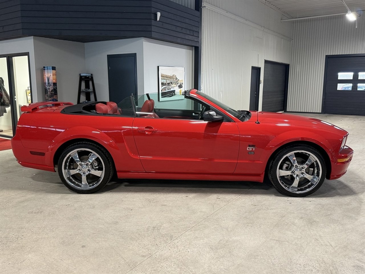 Ford Mustang GT Convertible 304hk 2005, bild 3/10