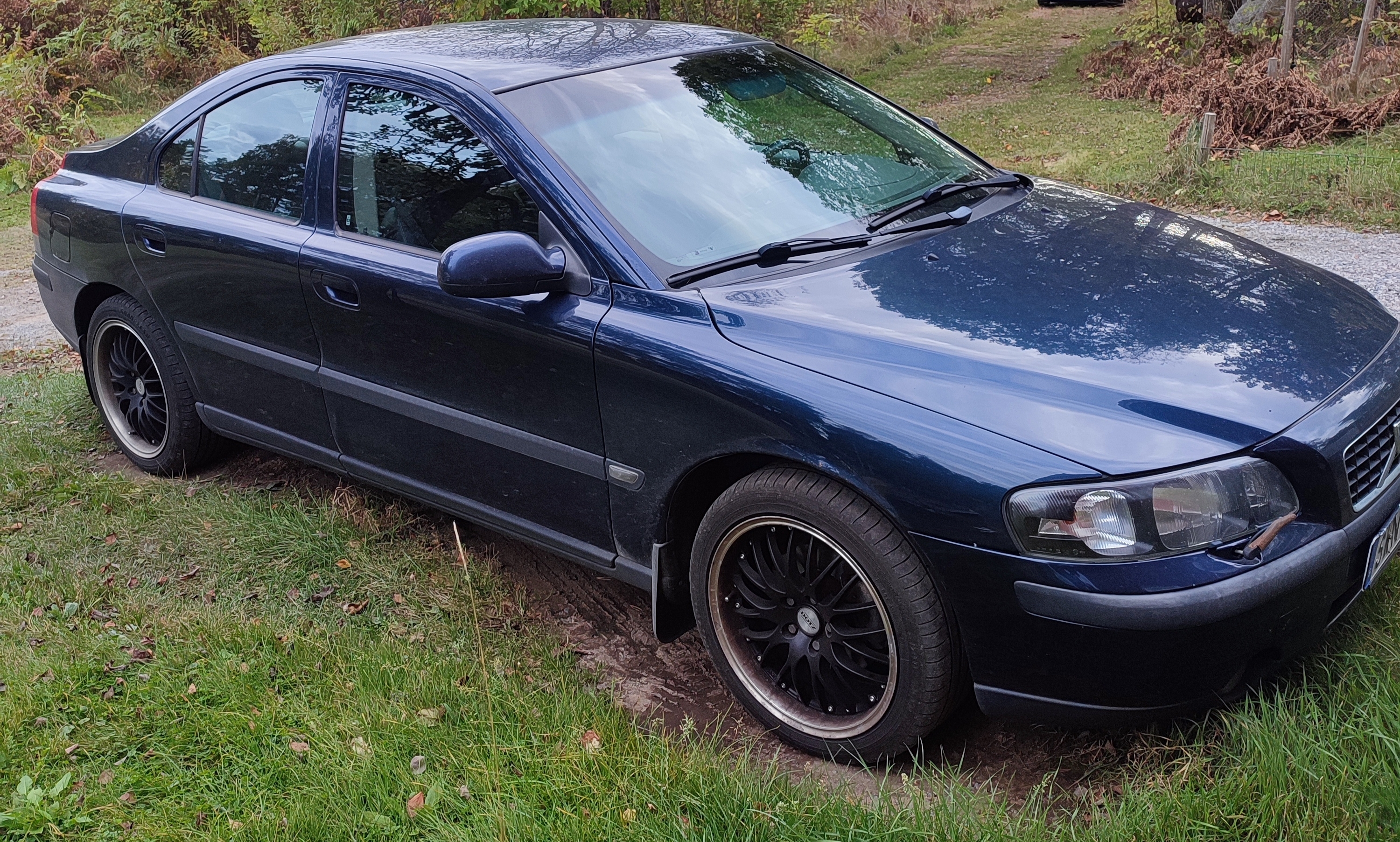 Volvo S60 2.4 Manuell 2002, bild 2/3