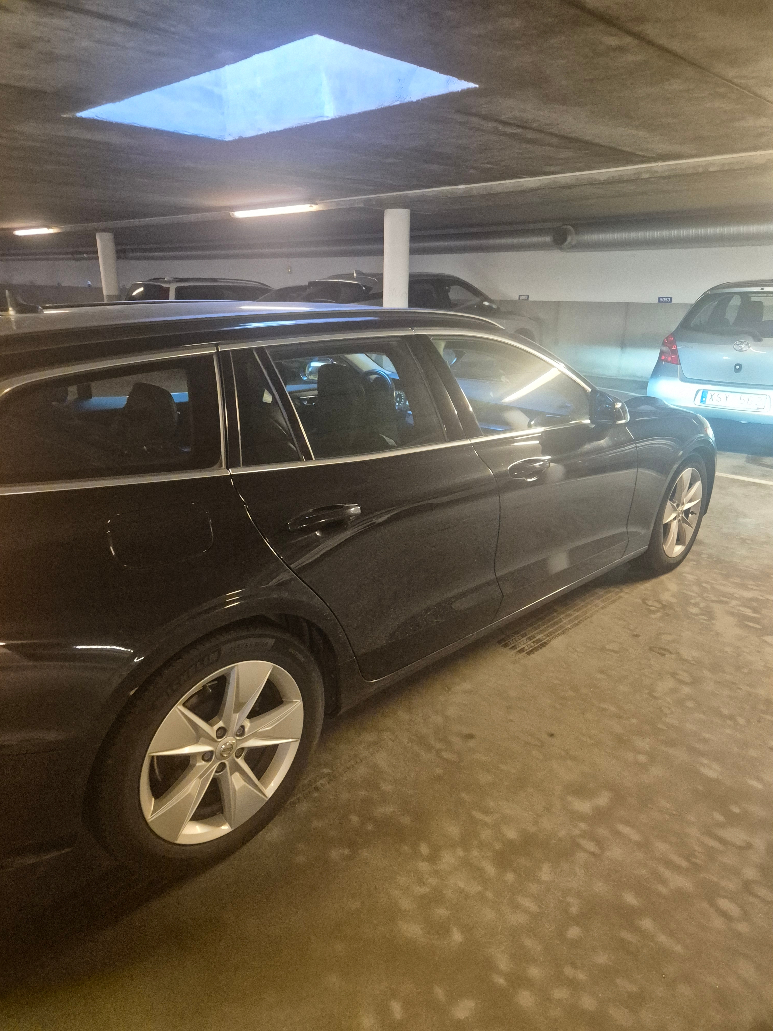 Volvo V60 B4 Geartronic 2022, photo 2/5