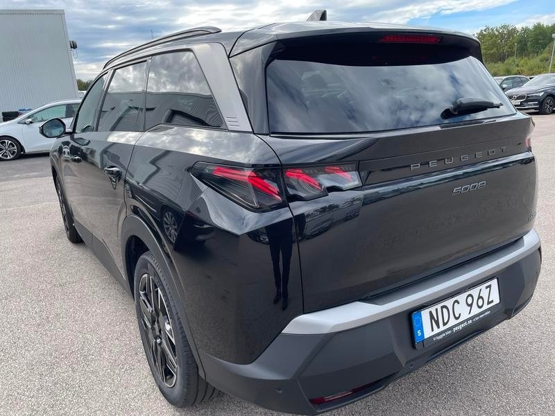 Peugeot 5008 Hybrid 7-SITS 2025, bild 4/5