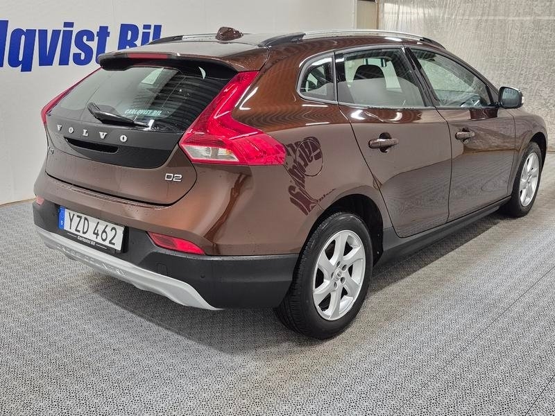 Volvo V40 Cross Country D2 2018, kuva 4/7