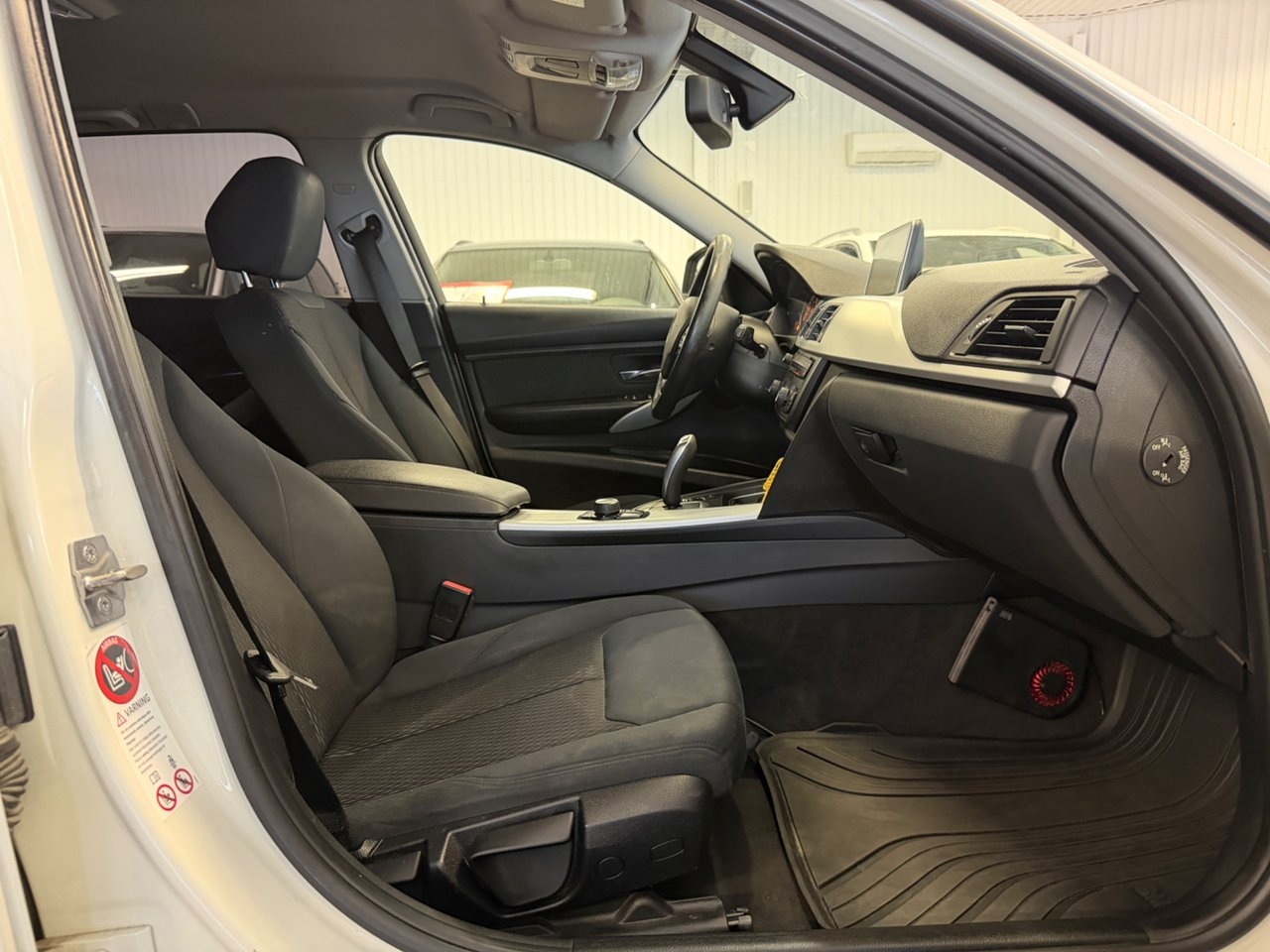 BMW 320 d Touring Steptronic Euro 5 2013, bild 6/10